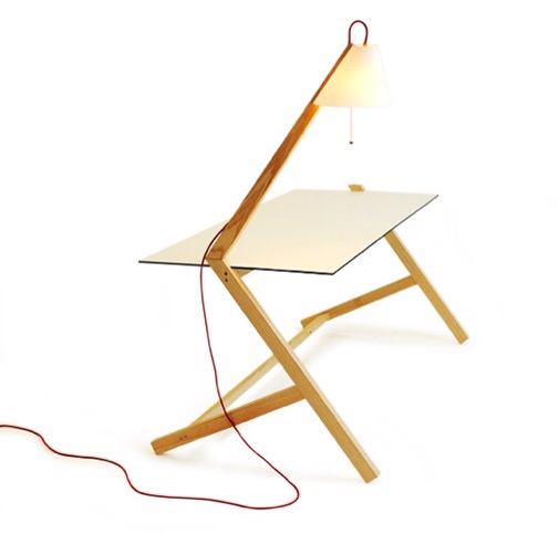 Florian Kallus, escritorio y lampara, mesa con luz incorporada de Florian Kallus